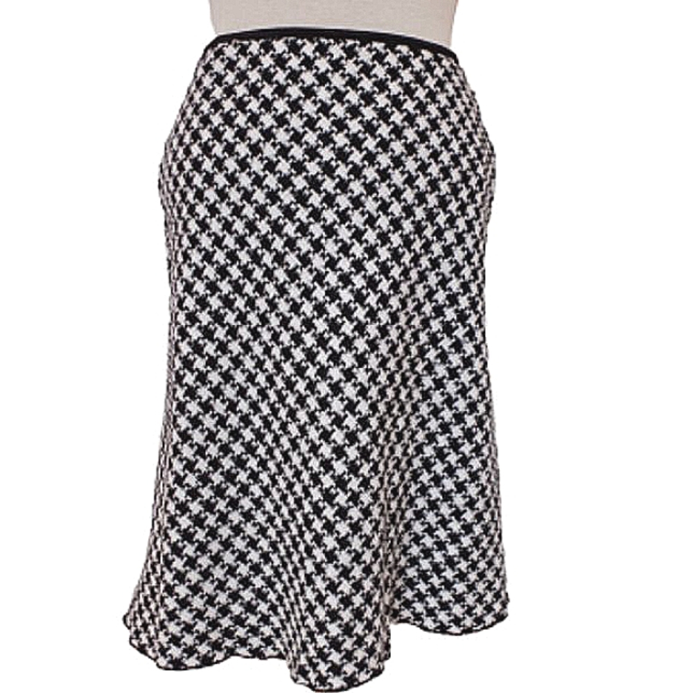 Julie's Closet Houndstooth Pull On Flared Skirt- Sz. M